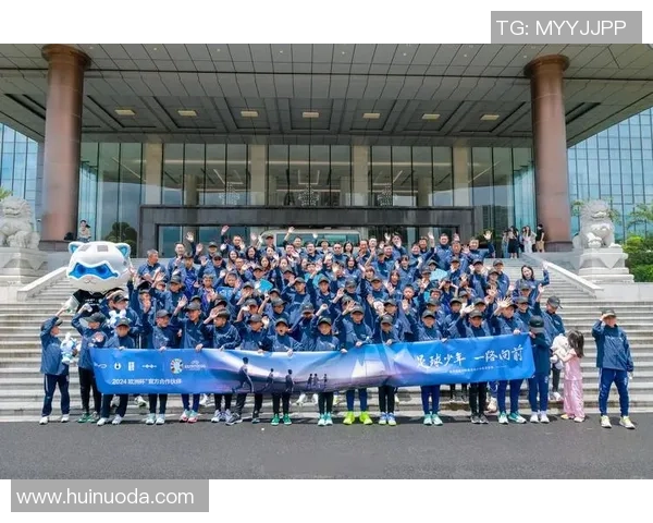 追逐梦想勇往直前用足球之心点燃人生无限激情